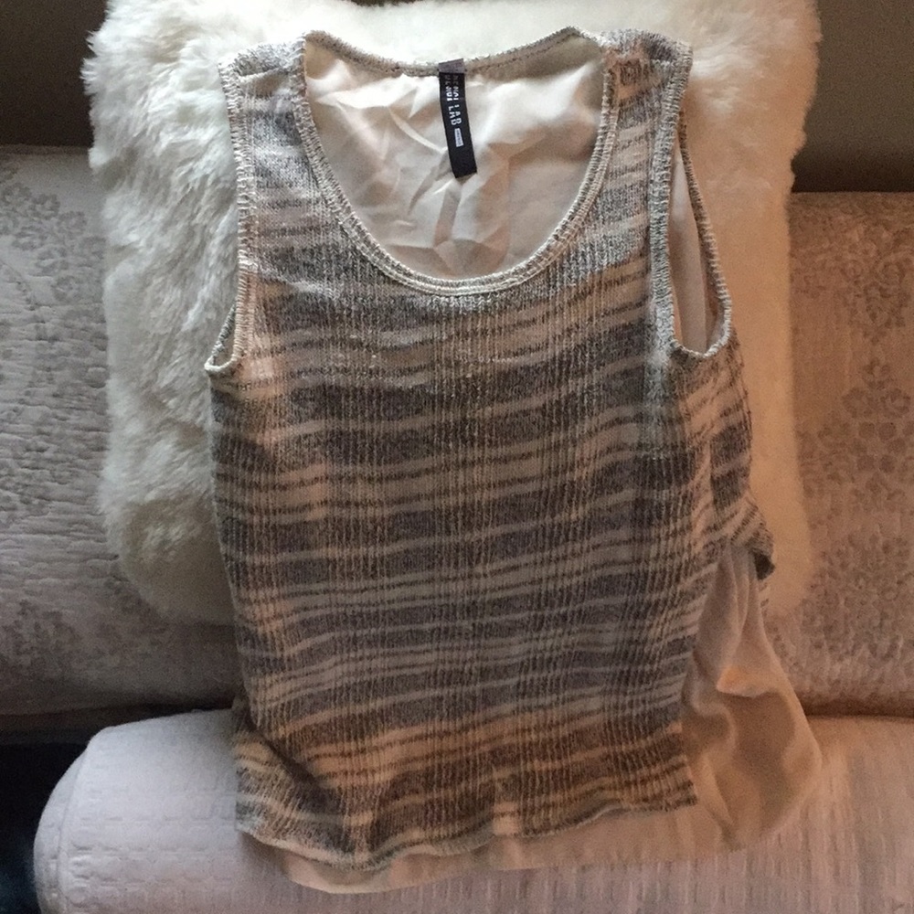 Tank/sweater/blouse